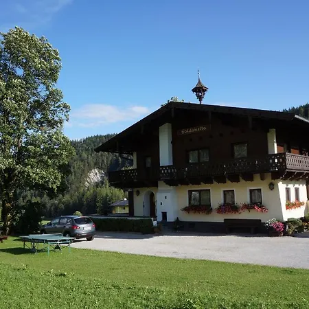 Gastehaus Soldanella Gæstehus *