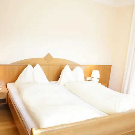 Gastehaus Soldanella * رامساو أم داتشستين